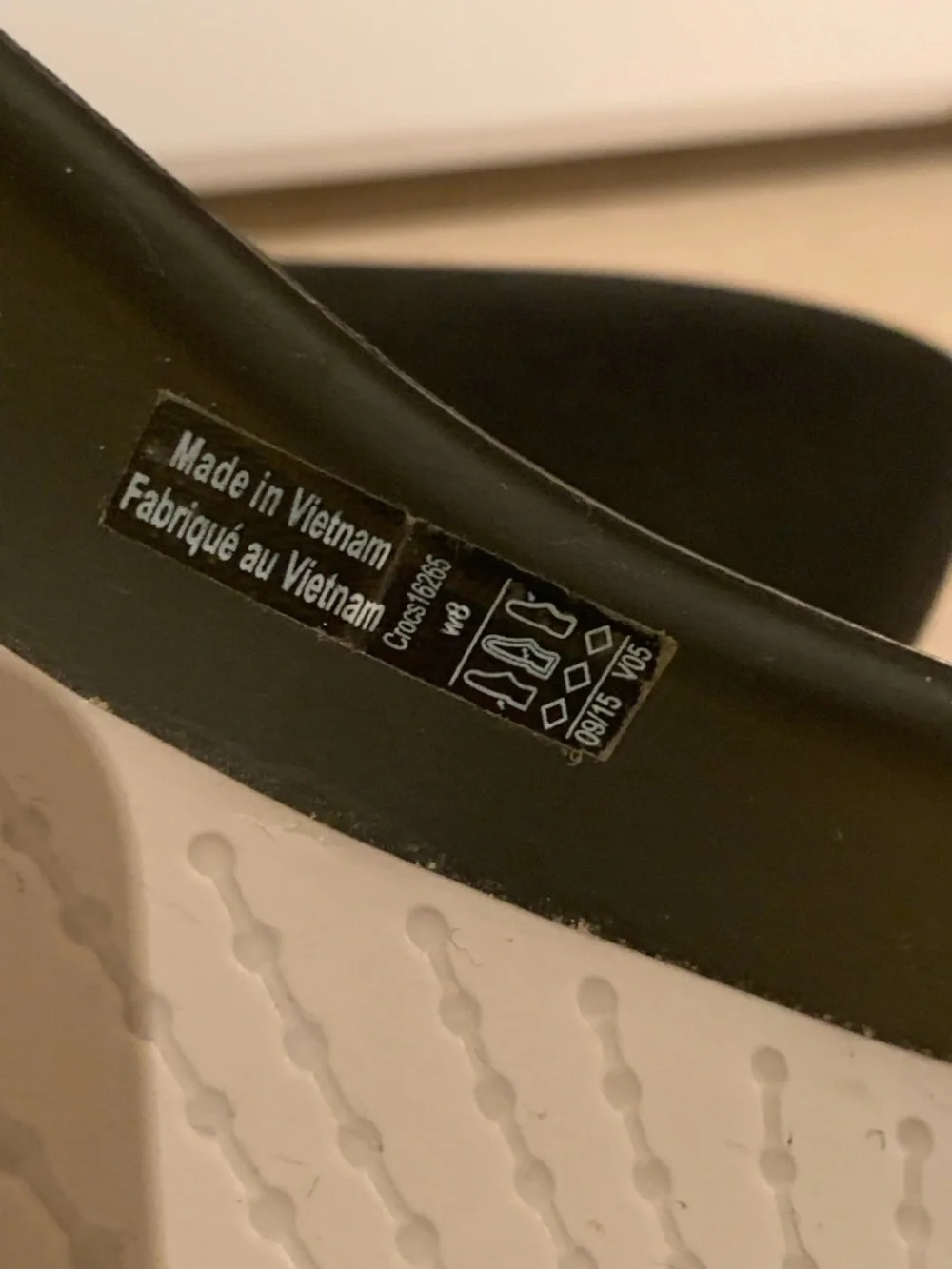 Crocs Rio Ballet Flats - Picture 10 of 10